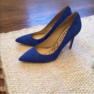 Sam Edelman Hazel pointed toe pump in blue iris